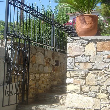 Captain George's Patitiri